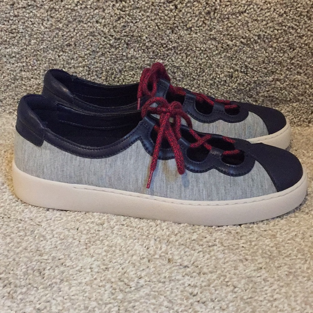 NWB Women’s Nine West Adorable Sneaker Flat Sz 7